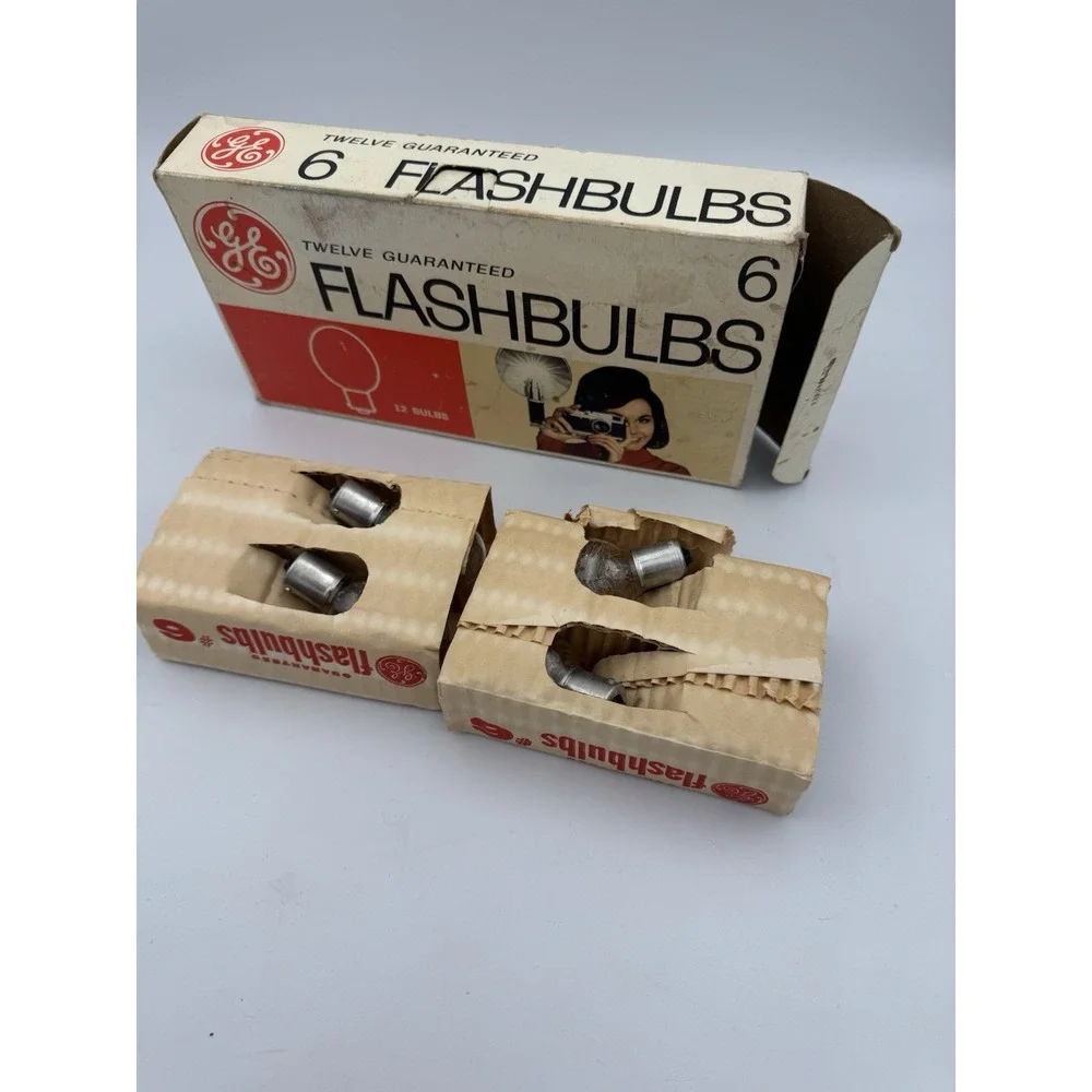 Vtg GE No. 6 Flashbulbs 8/12 Clear Bulbs w/ Original Box 1950s Photography USA